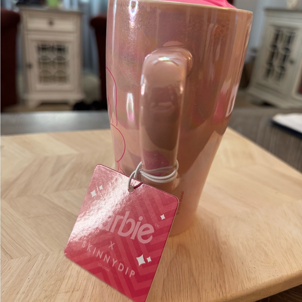 Barbie Glamorous Pink and Gold Accent Mug - Picture 6 of 10